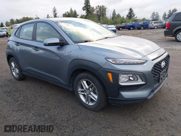 ✅ 2020 Hyundai Kona SE • VIN: KM8K1CAA5LU575850 • Lot: 45375684. Wystawiony na IAAI z przebiegiem 72 144 mil. Bezpłatny archiwum sprzedaży aukcyjnych z USA i szczegółowy raport historii pojazdu na DreamBid. Zdjęcie 1.