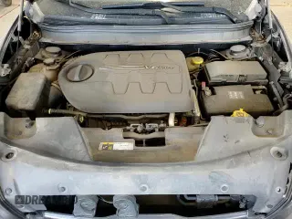 ✅ 2017 Jeep Cherokee Latitude • VIN: 1C4PJMCS4HW563996 • Lot: 53463735. Listed on Copart with 36,971 mi. Free auction sales archive from the USA and detailed vehicle history report at DreamBid. Image 17.