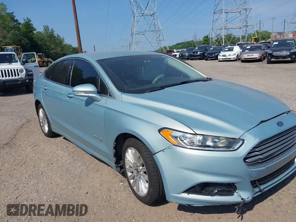 ✅ 2014 Ford Fusion SE Hybrid • VIN: 3FA6P0LU5ER135198 • Lot: 45631602. Wystawiony na IAAI z przebiegiem Nie podano. Bezpłatny archiwum sprzedaży aukcyjnych z USA i szczegółowy raport historii pojazdu na DreamBid. Zdjęcie 1.