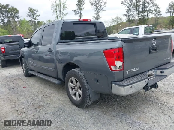 ✅ 2014 Nissan Titan SV • VIN: 1N6BA0ED7EN512895 • Lot: 41938143. Wystawiony na IAAI z przebiegiem 119 830 mil. Bezpłatny archiwum sprzedaży aukcyjnych z USA i szczegółowy raport historii pojazdu na DreamBid. Zdjęcie 3.