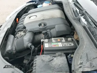 ✅ 2007 Volkswagen Rabbit • VIN: WVWAR71KX7W160574 • Lot: 43723074. Wystawiony na IAAI z przebiegiem 186 760 mil. Bezpłatny archiwum sprzedaży aukcyjnych z USA i szczegółowy raport historii pojazdu na DreamBid. Zdjęcie 20.