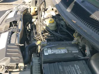 ✅ 2002 Chrysler Town & Country Limited • VIN: 2C8GP64L72R525467 • Lot: 43120555. Listed on IAAI with 239,449 mi. Free auction sales archive from the USA and detailed vehicle history report at DreamBid. Image 12.