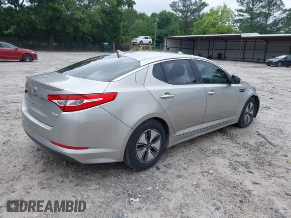 ✅ 2013 Kia Optima EX • VIN: KNAGM4AD3D5042812 • Lot: 45252502. Listed on IAAI with 121,332 mi. Free auction sales archive from the USA and detailed vehicle history report at DreamBid. Image 4.