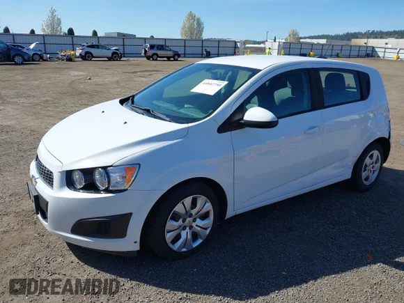 ✅ 2015 Chevrolet Sonic LS • VIN: 1G1JA6SG3F4214313 • Lot: 44842750. Wystawiony na IAAI z przebiegiem 86 528 mil. Bezpłatny archiwum sprzedaży aukcyjnych z USA i szczegółowy raport historii pojazdu na DreamBid. Zdjęcie 21.