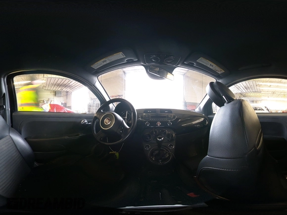 ✅ 2015 FIAT 500 Sport • VIN: 3C3CFFBR2FT512935 • Lot: 44618672. Wystawiony na IAAI z przebiegiem 131 822 mil. Bezpłatny archiwum sprzedaży aukcyjnych z USA i szczegółowy raport historii pojazdu na DreamBid. Zdjęcie 18.