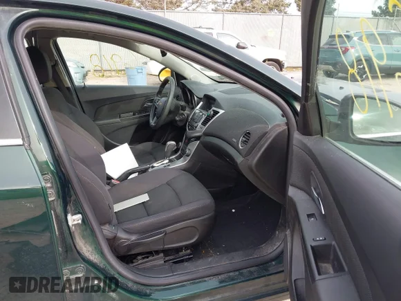 ✅ 2015 Chevrolet Cruze LT • VIN: 1G1PC5SBXF7218442 • Lot: 43616918. Listed on IAAI with 113,524 mi. Free auction sales archive from the USA and detailed vehicle history report at DreamBid. Image 5.