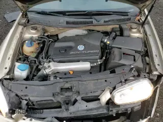 ✅ 2001 Volkswagen Golf GTI • VIN: 9BWDD21J914058908 • Lot: 82346334. Wystawiony na Copart z przebiegiem 149 955 mil. Bezpłatny archiwum sprzedaży aukcyjnych z USA i szczegółowy raport historii pojazdu na DreamBid. Zdjęcie 13.