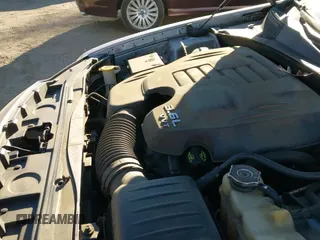 ✅ 2015 Chrysler 300 Limited • VIN: 2C3CCAAG9FH830698 • Лот: 43632625. Опубликован ранее на IAAI с пробегом 267 992 миль. Бесплатный доступ к архиву аукционных продаж из США и подробный отчёт об истории автомобиля на DreamBid. Изображение 19.