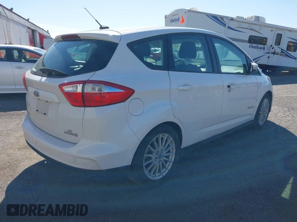 ✅ 2013 Ford C-Max SE • VIN: 1FADP5AU1DL513201 • Lot: 45266945. Wystawiony na IAAI z przebiegiem 112 598 mil. Bezpłatny archiwum sprzedaży aukcyjnych z USA i szczegółowy raport historii pojazdu na DreamBid. Zdjęcie 4.