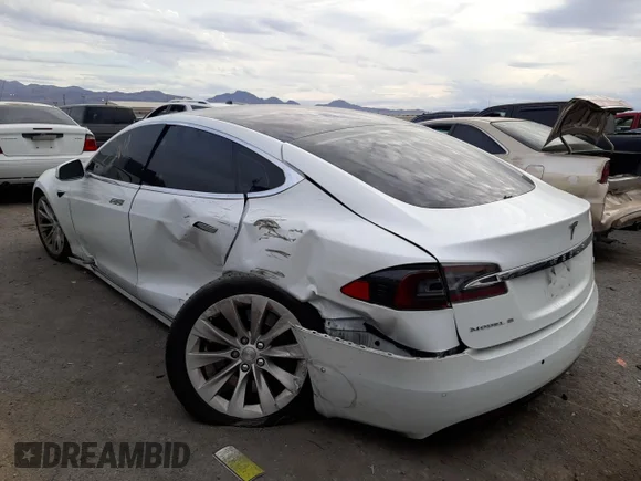 ✅ 2017 Tesla Model S 100D • VIN: 5YJSA1E28HF192612 • Лот: 58194852. Опубліковано раніше на Copart з пробігом Не вказано. Безкоштовний доступ до архіву аукціонних продажів зі США та докладний звіт про історію автомобіля на DreamBid. Зображення 3.