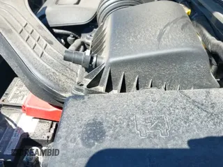 ✅ 2021 Chrysler Pacifica Limited • VIN: 2C4RC3GG3MR541011 • Lot: 41851965. Listed on IAAI with 98,971 mi. Free auction sales archive from the USA and detailed vehicle history report at DreamBid. Image 19.