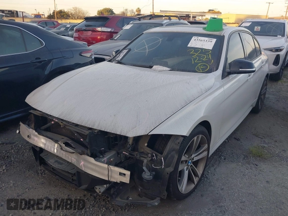 ✅ 2015 BMW 3 Series 328d • VIN: WBA3D3C51FK158352 • Lot: 43565339. Wystawiony na IAAI z przebiegiem 169 383 mil. Bezpłatny archiwum sprzedaży aukcyjnych z USA i szczegółowy raport historii pojazdu na DreamBid. Zdjęcie 2.