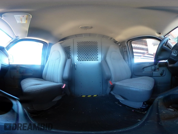 ✅ 2008 Chevrolet Express Cargo • VIN: 1GCGG25C881114021 • Lot: 42699486. Wystawiony na IAAI z przebiegiem 89 791 mil. Bezpłatny archiwum sprzedaży aukcyjnych z USA i szczegółowy raport historii pojazdu na DreamBid. Zdjęcie 18.