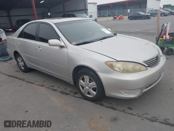 ✅ 2005 Toyota Camry STD • VIN: 4T1BE32K05U050130 • Lot: 43951686. Listed on IAAI with 293,943 mi. Free auction sales archive from the USA and detailed vehicle history report at DreamBid. Image 1.