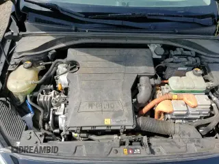 ✅ 2018 Hyundai Ioniq Blue • VIN: KMHC65LC0JU073681 • Lot: 55296685. Wystawiony na Copart z przebiegiem 130 580 mil. Bezpłatny archiwum sprzedaży aukcyjnych z USA i szczegółowy raport historii pojazdu na DreamBid. Zdjęcie 13.