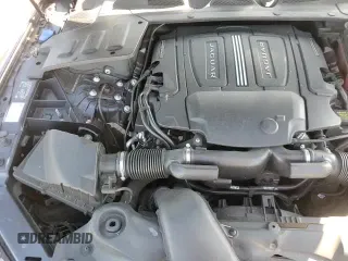 ✅ 2019 Jaguar XJ Portfolio • VIN: SAJWJ2GD8K8W21083 • Лот: 66318235. Опубликован ранее на Copart с пробегом 75 688 миль. Бесплатный доступ к архиву аукционных продаж из США и подробный отчёт об истории автомобиля на DreamBid. Изображение 15.