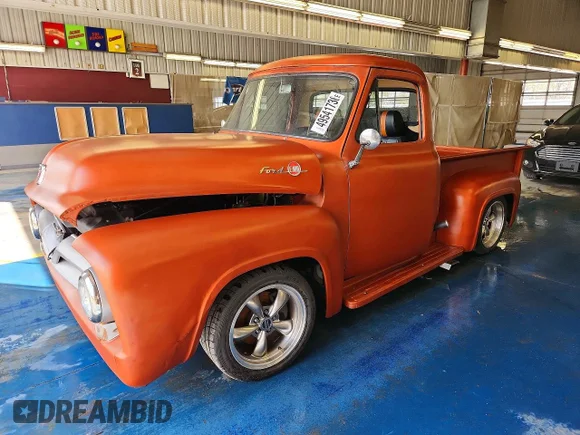 ✅ 1955 Ford F-100 • VIN: F10V5K29138 • Лот: 49541736. Опубліковано раніше на Copart з пробігом 7 697 миль. Безкоштовний доступ до архіву аукціонних продажів зі США та докладний звіт про історію автомобіля на DreamBid. Зображення 1.