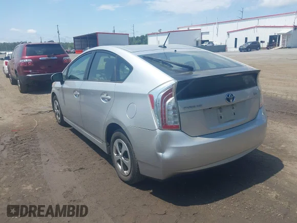 ✅ 2013 Toyota Prius Five • VIN: JTDKN3DU3D5653584 • Лот: 45574440. Опубліковано раніше на IAAI з пробігом 185 963 миль. Безкоштовний доступ до архіву аукціонних продажів зі США та докладний звіт про історію автомобіля на DreamBid. Зображення 3.