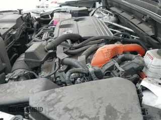 ✅ 2024 Lexus NX 350h • VIN: JTJAKCEZ5R5010740 • Lot: 42455078. Wystawiony na IAAI z przebiegiem 112 381 mil. Bezpłatny archiwum sprzedaży aukcyjnych z USA i szczegółowy raport historii pojazdu na DreamBid. Zdjęcie 19.