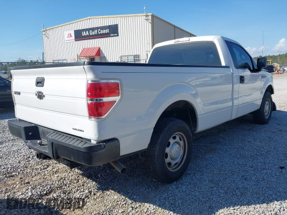 ✅ 2011 Ford F-150 XL • VIN: 1FTMF1CM9BKD67166 • Lot: 44377605. Wystawiony na IAAI z przebiegiem 200 480 mil. Bezpłatny archiwum sprzedaży aukcyjnych z USA i szczegółowy raport historii pojazdu na DreamBid. Zdjęcie 4.