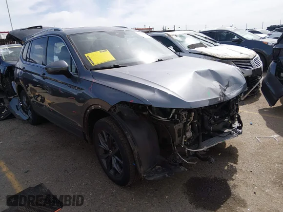 ✅ 2022 Volkswagen Tiguan SE • VIN: 3VV2B7AX4NM086734 • Lot: 45199896. Wystawiony na IAAI z przebiegiem 36 039 mil. Bezpłatny archiwum sprzedaży aukcyjnych z USA i szczegółowy raport historii pojazdu na DreamBid. Zdjęcie 1.