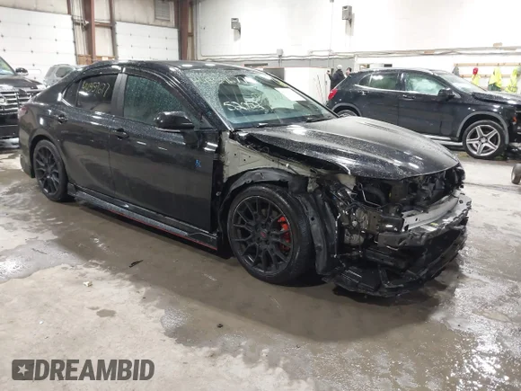 ✅ 2022 Toyota Camry TRD • VIN: 4T1KZ1AKXNU065468 • Lot: 44359677. Wystawiony na IAAI z przebiegiem 52 052 mil. Bezpłatny archiwum sprzedaży aukcyjnych z USA i szczegółowy raport historii pojazdu na DreamBid. Zdjęcie 1.