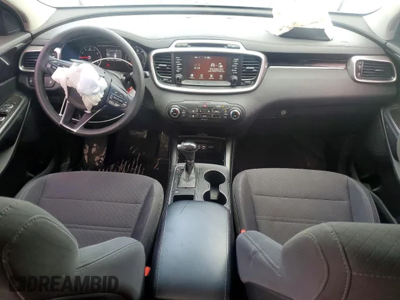 ✅ 2018 Kia Sorento LX • VIN: 5XYPG4A38JG349056 • Lot: 41584906. Wystawiony na Copart z przebiegiem 118 719 mil. Bezpłatny archiwum sprzedaży aukcyjnych z USA i szczegółowy raport historii pojazdu na DreamBid. Zdjęcie 8.