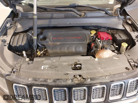✅ 2020 Jeep Compass Limited • VIN: 3C4NJDCBXLT193773 • Lot: 44813776. Wystawiony na IAAI z przebiegiem 158 453 mil. Bezpłatny archiwum sprzedaży aukcyjnych z USA i szczegółowy raport historii pojazdu na DreamBid. Zdjęcie 10.