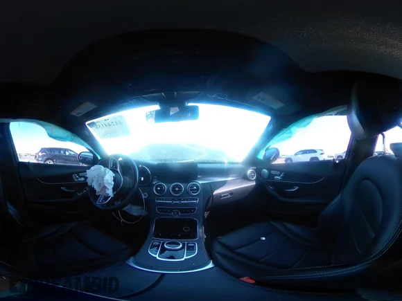 ✅ 2021 Mercedes-Benz C 300 • VIN: W1KWF8DB9MR618203 • Lot: 44244158. Wystawiony na IAAI z przebiegiem Nie podano. Bezpłatny archiwum sprzedaży aukcyjnych z USA i szczegółowy raport historii pojazdu na DreamBid. Zdjęcie 18.