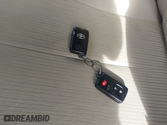 ✅ 2010 Toyota Venza • VIN: 4T3ZK3BB3AU022637 • Lot: 45199314. Wystawiony na IAAI z przebiegiem 80 160 mil. Bezpłatny archiwum sprzedaży aukcyjnych z USA i szczegółowy raport historii pojazdu na DreamBid. Zdjęcie 11.