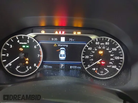 ✅ 2025 Nissan Altima SL • VIN: 1N4BL4EW5SN318423 • Lot: 43275045. Wystawiony na IAAI z przebiegiem 765 mil. Bezpłatny archiwum sprzedaży aukcyjnych z USA i szczegółowy raport historii pojazdu na DreamBid. Zdjęcie 7.