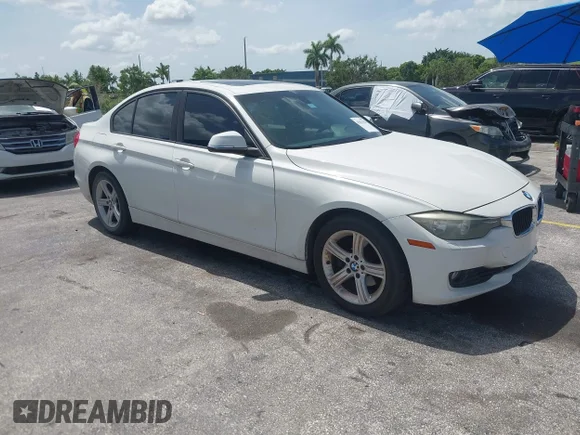 ✅ 2013 BMW 3 Series 328i xDrive • VIN: WBA3B5G54DNS04344 • Lot: 45623428. Wystawiony na IAAI z przebiegiem 94 106 mil. Bezpłatny archiwum sprzedaży aukcyjnych z USA i szczegółowy raport historii pojazdu na DreamBid. Zdjęcie 1.