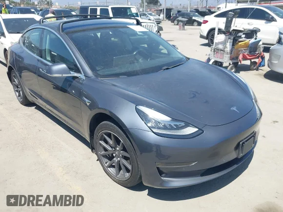 ✅ 2018 Tesla Model 3 Long Range Battery • VIN: 5YJ3E1EA9JF048170 • Lot: 45620051. Wystawiony na IAAI z przebiegiem 65 488 mil. Bezpłatny archiwum sprzedaży aukcyjnych z USA i szczegółowy raport historii pojazdu na DreamBid. Zdjęcie 1.