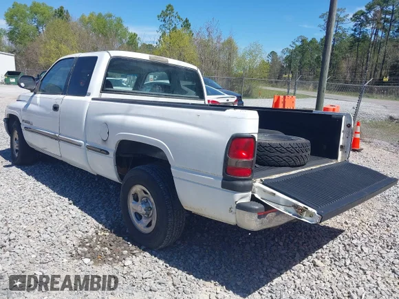 ✅ 1998 Dodge 1500 • VIN: 3B7HC12Z8WG170221 • Lot: 41813640. Wystawiony na IAAI z przebiegiem Nie podano. Bezpłatny archiwum sprzedaży aukcyjnych z USA i szczegółowy raport historii pojazdu na DreamBid. Zdjęcie 3.