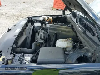 ✅ 2003 Chevrolet Suburban LT • VIN: 3GNGK26G93G102137 • Лот: 42087381. Опубликован ранее на IAAI с пробегом 247 382 миль. Бесплатный доступ к архиву аукционных продаж из США и подробный отчёт об истории автомобиля на DreamBid. Изображение 12.