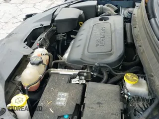 ✅ 2021 Jeep Cherokee Latitude • VIN: 1C4PJLCB5MD217990 • Lot: 42352527. Listed on IAAI with 51,104 mi. Free auction sales archive from the USA and detailed vehicle history report at DreamBid. Image 18.