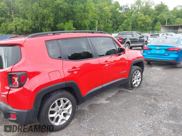 ✅ 2016 Jeep Renegade Latitude • VIN: ZACCJBBT4GPC54392 • Lot: 45401988. Wystawiony na IAAI z przebiegiem 147 246 mil. Bezpłatny archiwum sprzedaży aukcyjnych z USA i szczegółowy raport historii pojazdu na DreamBid. Zdjęcie 4.
