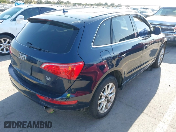 ✅ 2010 Audi Q5 Premium • VIN: WA1CKAFPXAA052288 • Lot: 43500668. Wystawiony na IAAI z przebiegiem 132 093 mil. Bezpłatny archiwum sprzedaży aukcyjnych z USA i szczegółowy raport historii pojazdu na DreamBid. Zdjęcie 4.