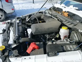 ✅ 2023 Ram 1500 Tradesman • VIN: 1C6RR6FG3PS535737 • Lot: 41304327. Wystawiony na IAAI z przebiegiem 25 425 mil. Bezpłatny archiwum sprzedaży aukcyjnych z USA i szczegółowy raport historii pojazdu na DreamBid. Zdjęcie 20.