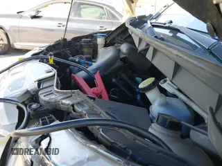 ✅ 2017 Ford Transit XL • VIN: 1FMZK1ZM4HKA41921 • Lot: 43757729. Wystawiony na IAAI z przebiegiem 96 713 mil. Bezpłatny archiwum sprzedaży aukcyjnych z USA i szczegółowy raport historii pojazdu na DreamBid. Zdjęcie 19.