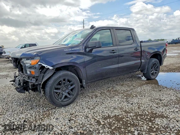 ✅ 2022 Chevrolet Silverado 1500 Custom • VIN: 1GCPABEK3NZ618059 • Лот: 50580946. Опубликован ранее на Copart с пробегом 38 841 миль. Бесплатный доступ к архиву аукционных продаж из США и подробный отчёт об истории автомобиля на DreamBid. Изображение 1.