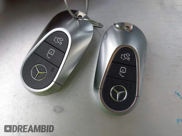 ✅ 2024 Mercedes-Benz EQE 350+ • VIN: W1KEG2BB2RF044867 • Lot: 43118103. Wystawiony na IAAI z przebiegiem 17 405 mil. Bezpłatny archiwum sprzedaży aukcyjnych z USA i szczegółowy raport historii pojazdu na DreamBid. Zdjęcie 11.