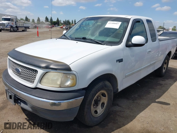 ✅ 1999 Ford F-150 • VIN: 1FTZX1721XKA57600 • Lot: 43200007. Wystawiony na IAAI z przebiegiem Nie podano. Bezpłatny archiwum sprzedaży aukcyjnych z USA i szczegółowy raport historii pojazdu na DreamBid. Zdjęcie 2.