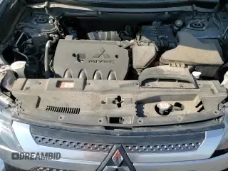 ✅ 2019 Mitsubishi Outlander ES • VIN: JA4AZ3A32KZ034793 • Лот: 68958585. Опубликован ранее на Copart с пробегом 108 557 миль. Бесплатный доступ к архиву аукционных продаж из США и подробный отчёт об истории автомобиля на DreamBid. Изображение 14.