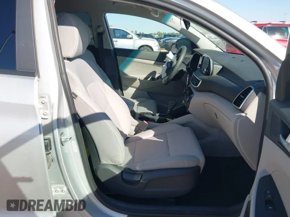 ✅ 2019 Hyundai Tucson Ultimate • VIN: KM8J33AL6KU988298 • Lot: 41626034. Wystawiony na IAAI z przebiegiem 49 854 mil. Bezpłatny archiwum sprzedaży aukcyjnych z USA i szczegółowy raport historii pojazdu na DreamBid. Zdjęcie 5.