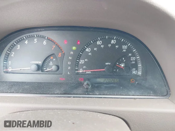 ✅ 2003 Toyota Camry LE • VIN: 4T1BE32K83U783006 • Lot: 42262182. Wystawiony na IAAI z przebiegiem 220 265 mil. Bezpłatny archiwum sprzedaży aukcyjnych z USA i szczegółowy raport historii pojazdu na DreamBid. Zdjęcie 7.