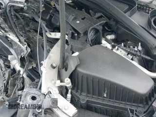 ✅ 2022 Jeep Grand Cherokee Limited • VIN: 1C4RJJBG4N8603398 • Lot: 43330311. Wystawiony na IAAI z przebiegiem 34 434 mil. Bezpłatny archiwum sprzedaży aukcyjnych z USA i szczegółowy raport historii pojazdu na DreamBid. Zdjęcie 18.