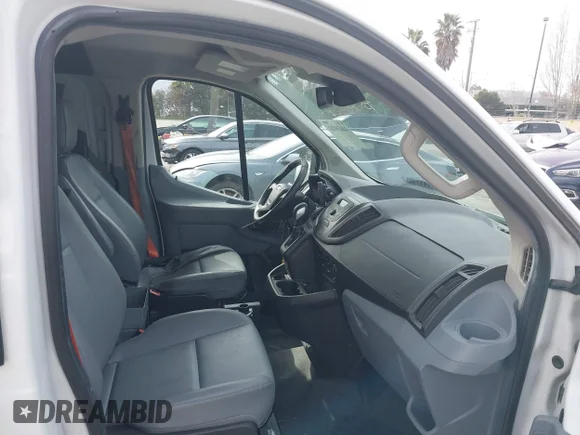 ✅ 2016 Ford Transit Cargo • VIN: 1FTYE1YM8GKA91079 • Лот: 44438401. Опубліковано раніше на IAAI з пробігом 199 318 миль. Безкоштовний доступ до архіву аукціонних продажів зі США та докладний звіт про історію автомобіля на DreamBid. Зображення 5.