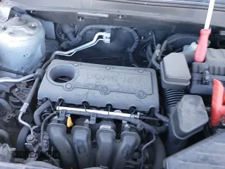 ✅ 2010 Hyundai Santa Fe GLS • VIN: 5NMSGDAB7AH367801 • Lot: 83829354. Listed on Copart with 130,154 mi. Free auction sales archive from the USA and detailed vehicle history report at DreamBid. Image 14.