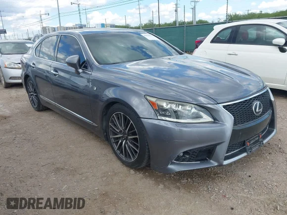 ✅ 2014 Lexus LS 460 • VIN: JTHBL5EF0E5130539 • Lot: 45070979. Wystawiony na IAAI z przebiegiem 224 545 mil. Bezpłatny archiwum sprzedaży aukcyjnych z USA i szczegółowy raport historii pojazdu na DreamBid. Zdjęcie 1.